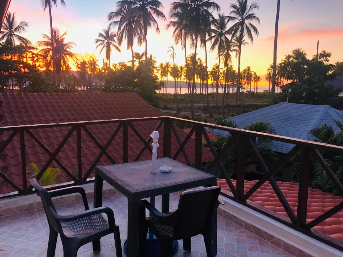 21 Palms Hotel Las Galeras Exterior photo